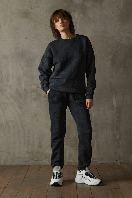 530 Washed Black Sweatshirt